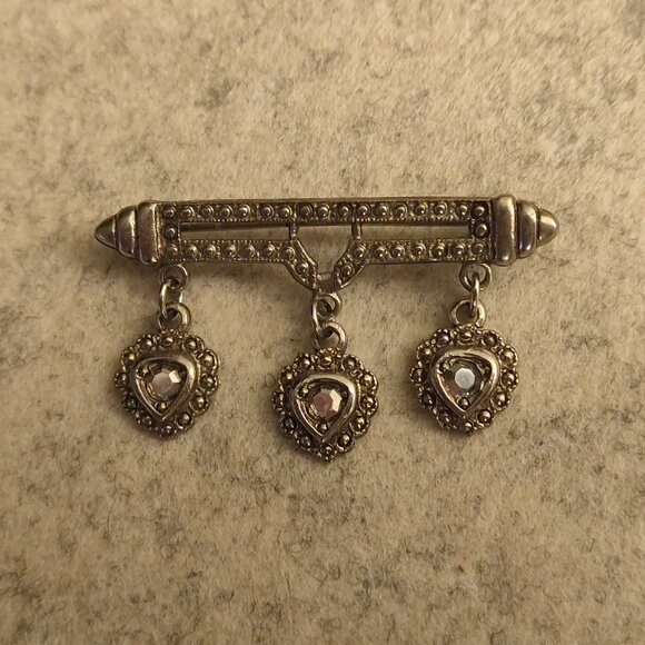 Vintage Sterling Bar Pin w/ Marcasite Hearts - Beautiful Brooch! - Picture 3 of 6